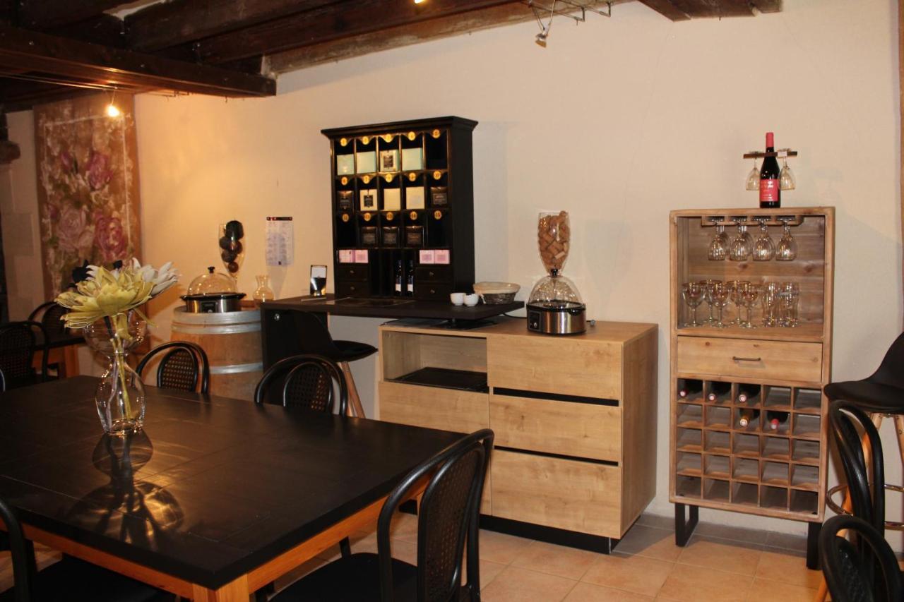 Hotel & Spa Chai De La Paleine Le Puy-Notre-Dame ภายนอก รูปภาพ