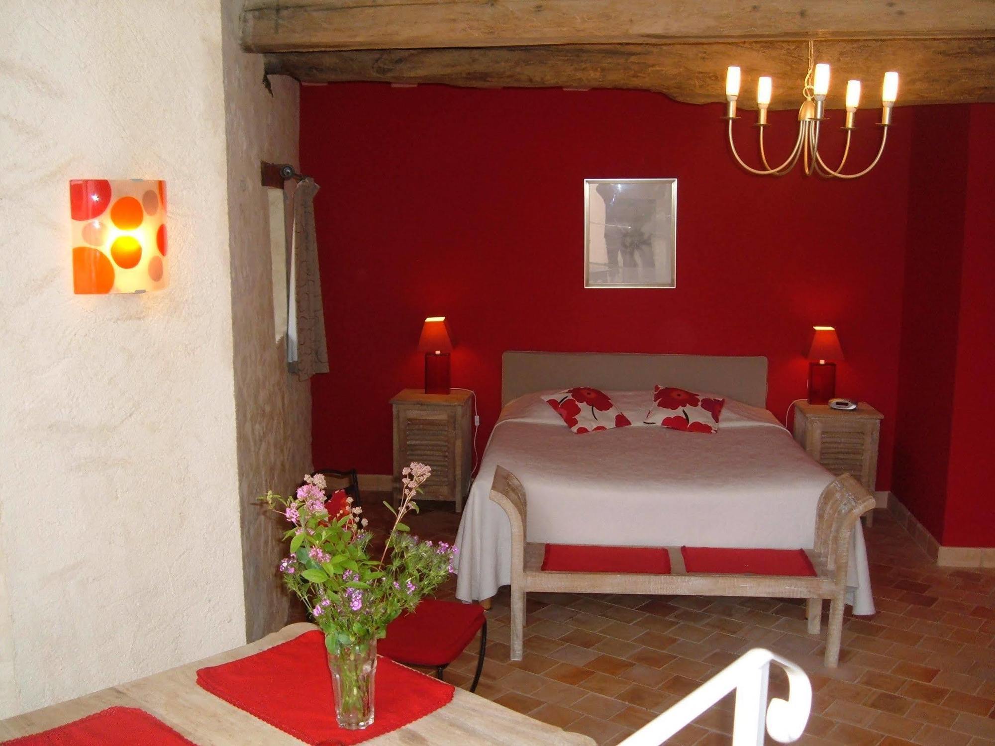 Hotel & Spa Chai De La Paleine Le Puy-Notre-Dame ภายนอก รูปภาพ