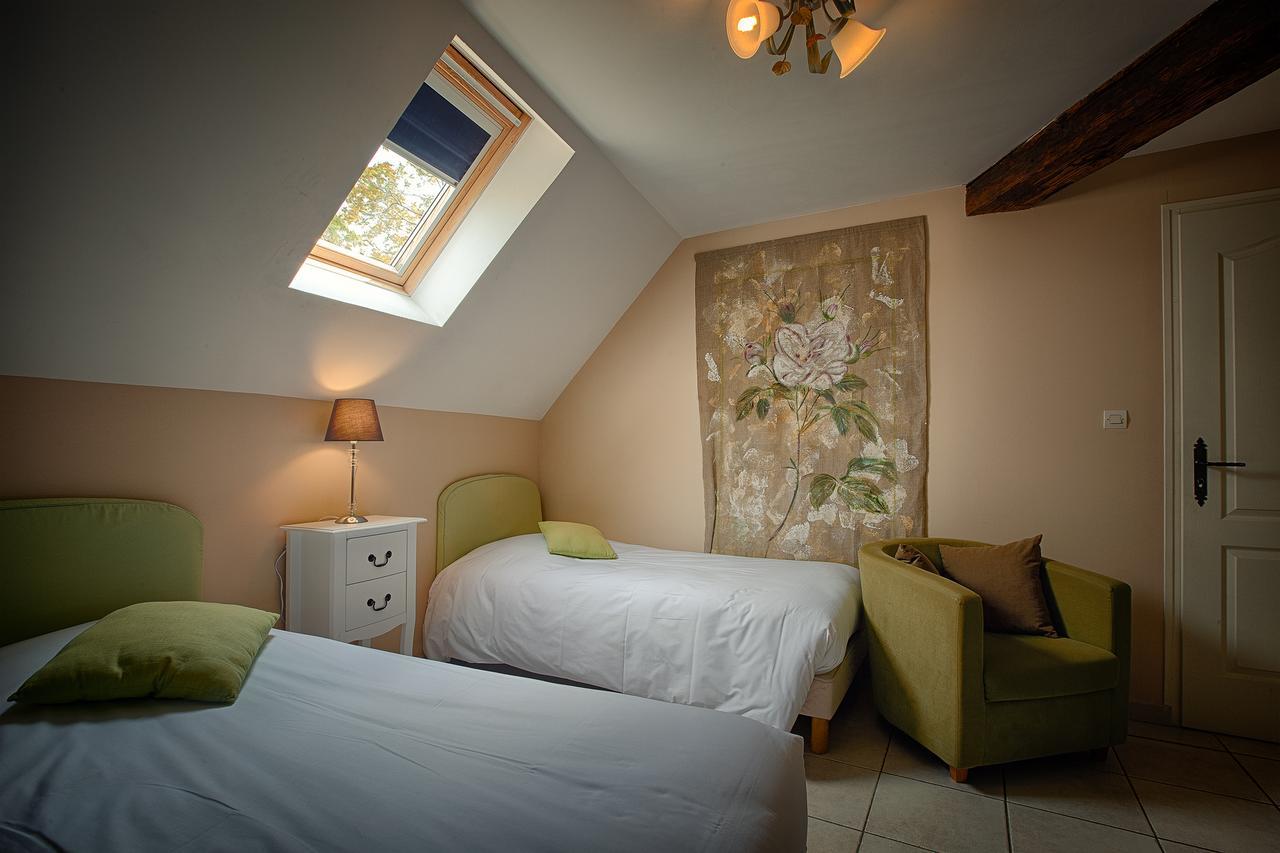 Hotel & Spa Chai De La Paleine Le Puy-Notre-Dame ภายนอก รูปภาพ