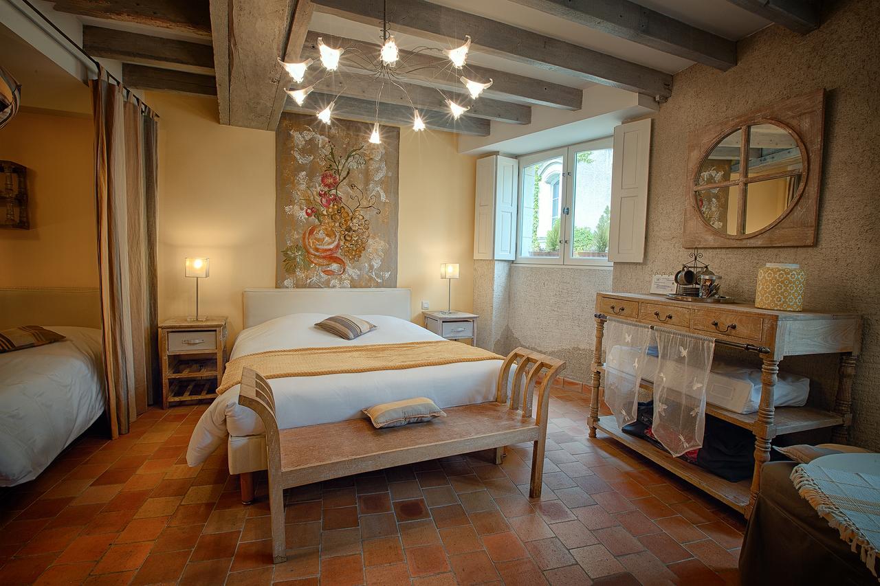 Hotel & Spa Chai De La Paleine Le Puy-Notre-Dame ภายนอก รูปภาพ