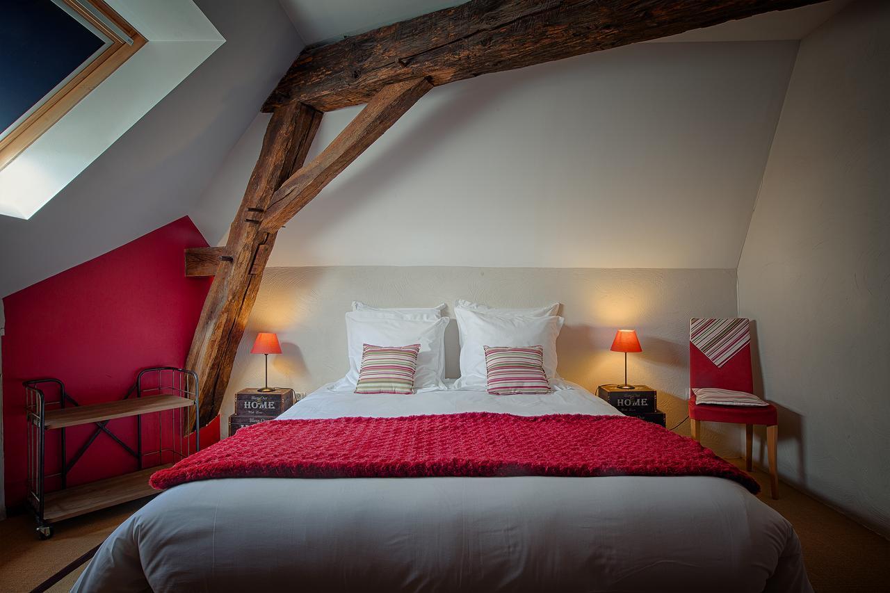 Hotel & Spa Chai De La Paleine Le Puy-Notre-Dame ภายนอก รูปภาพ
